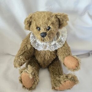 Ashton Drake Teddy Bear Vicky Lougher 213 Posable Lace Collar 13 Inch 2000